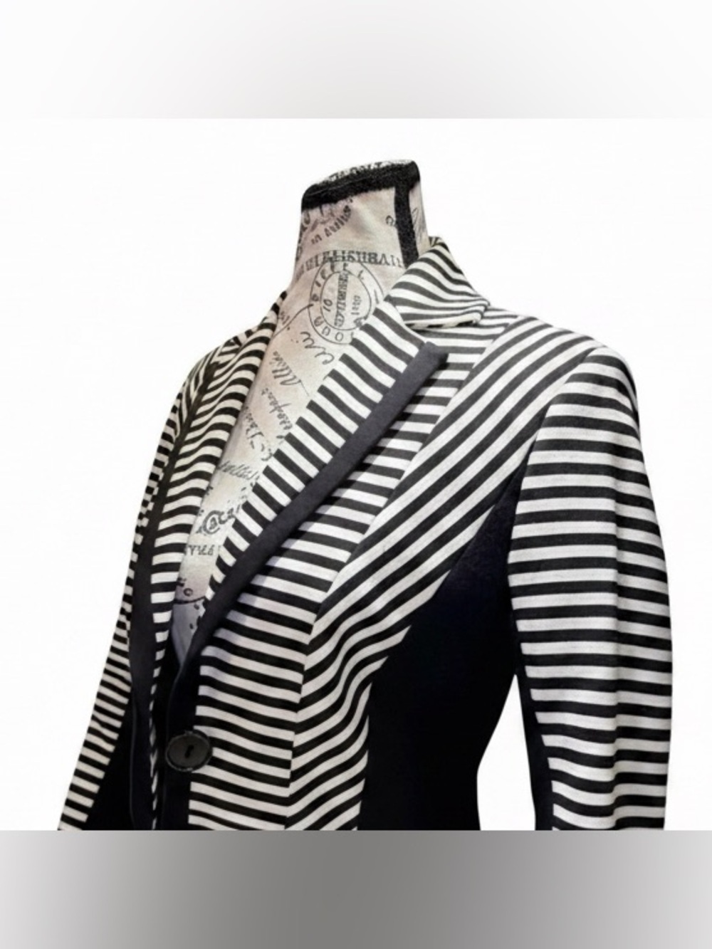 Iris Black White Striped Sculpted Blazer Size 4 Architectural Tailored Like-New - Picture 7 of 10